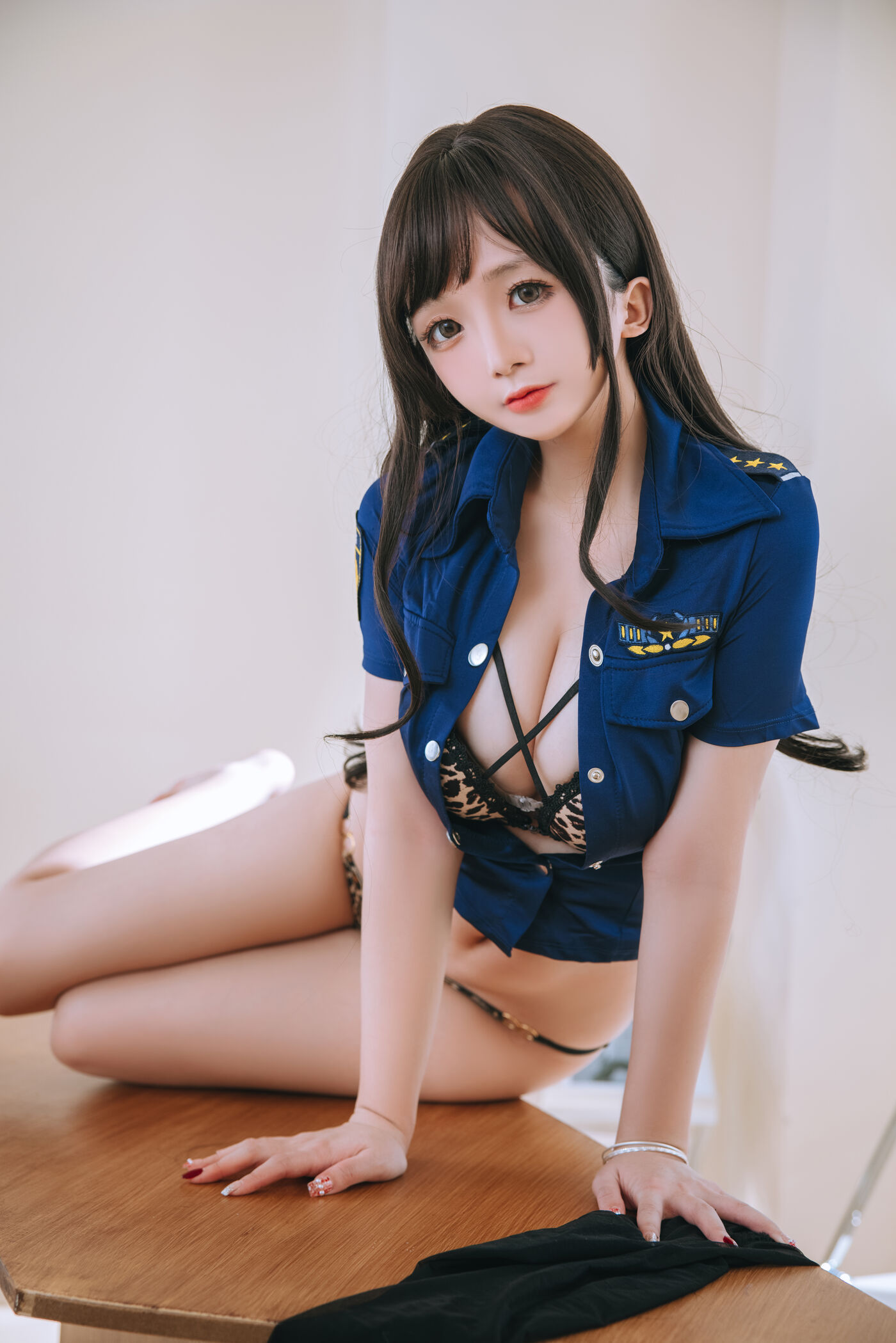 日奈娇 NO.038 豹纹女警[80P]插图
